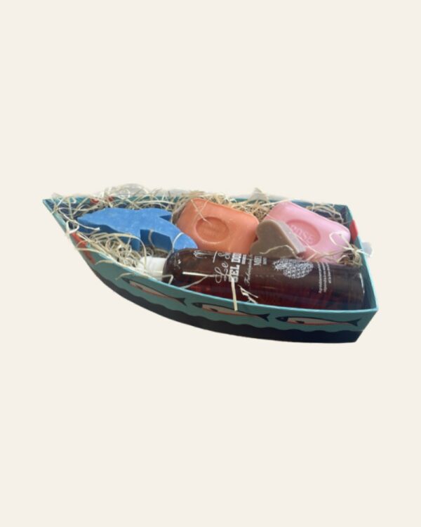 Corbeille cadeau « Barque » – savons et gel douche au choix